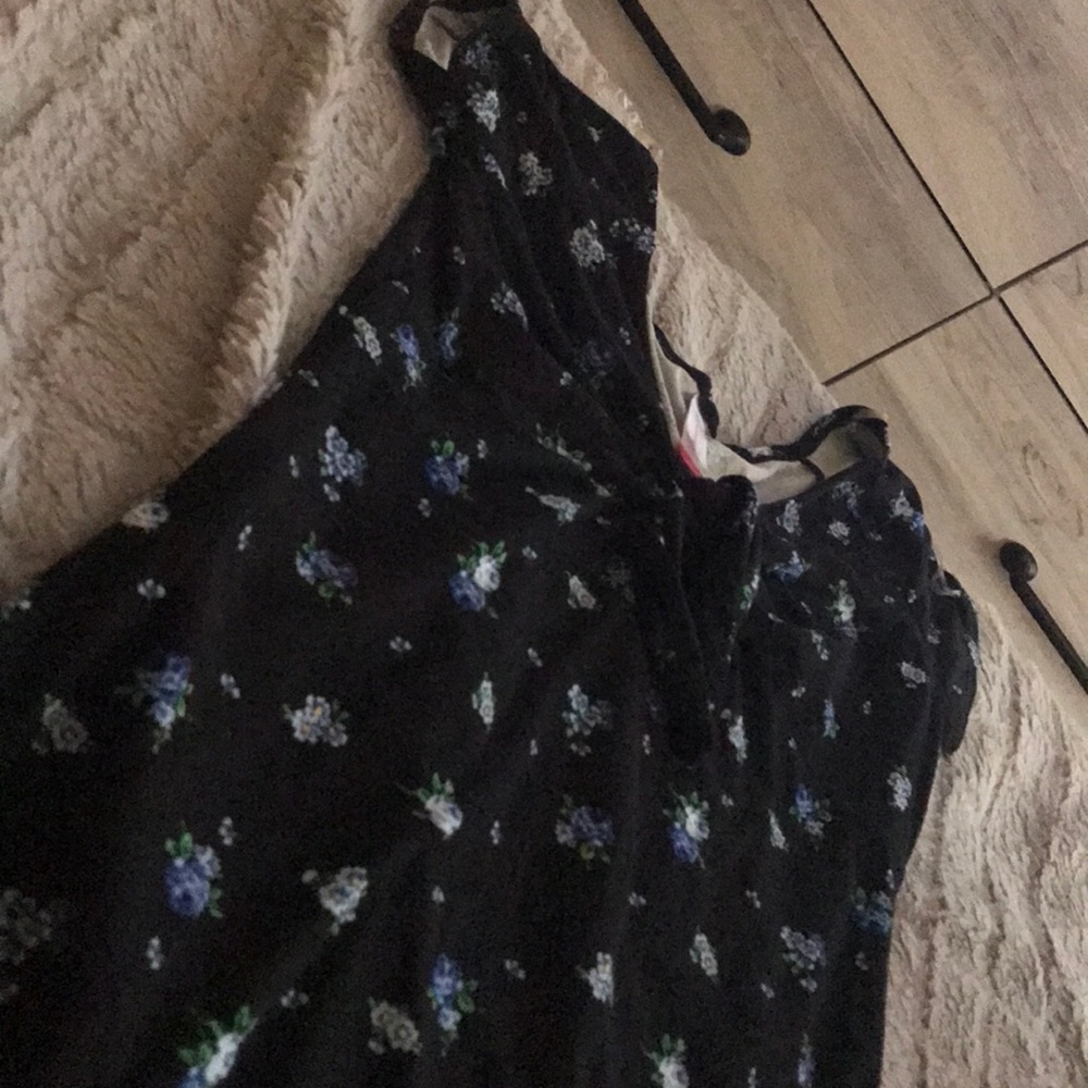 Basic dress - Picture 3 of 4